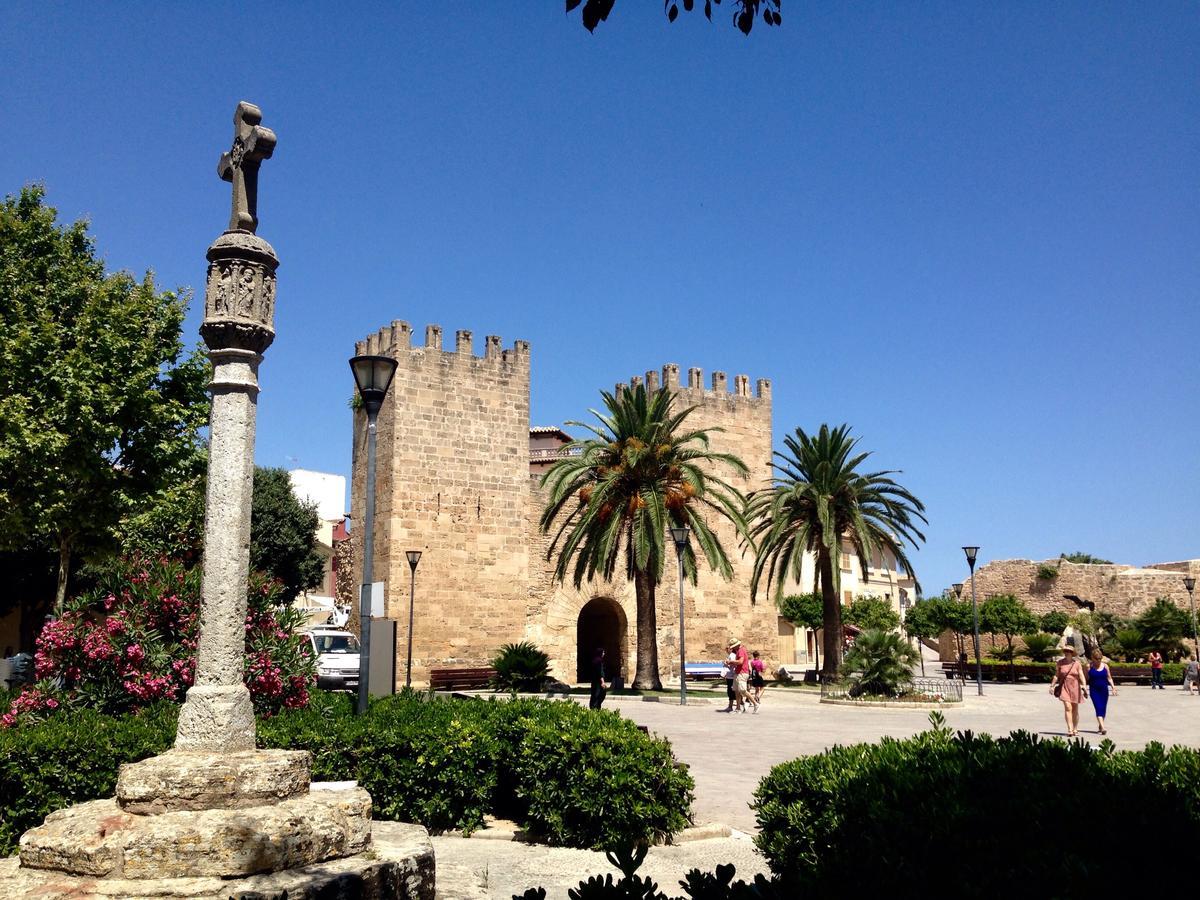 Sant Jaume 호텔 알쿠디아 외부 사진